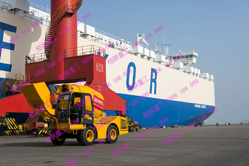 自裝料攪拌車出口古巴——在連云港港水泥攪拌車裝船前序