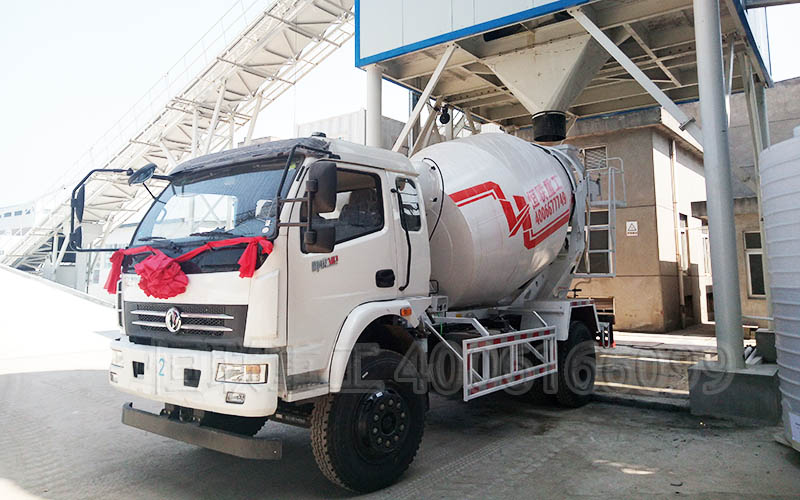 PC預(yù)制構(gòu)件生產(chǎn)線用什么樣的水泥攪拌車